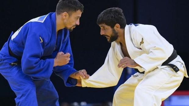 Milli judocu Salih Yıldız, Paris'te yarı finalde!
