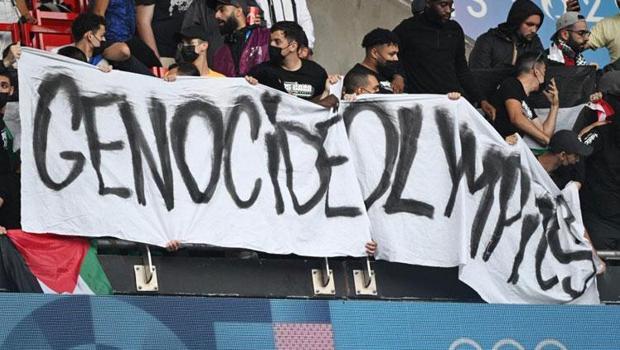 Paris 2024'te futbol maçında İsrail protestosu