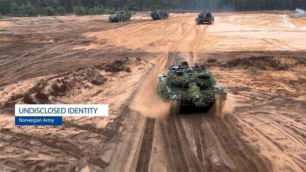 NATO, Ukraynalı tankçılara Polonya’da eğitim veriyor
