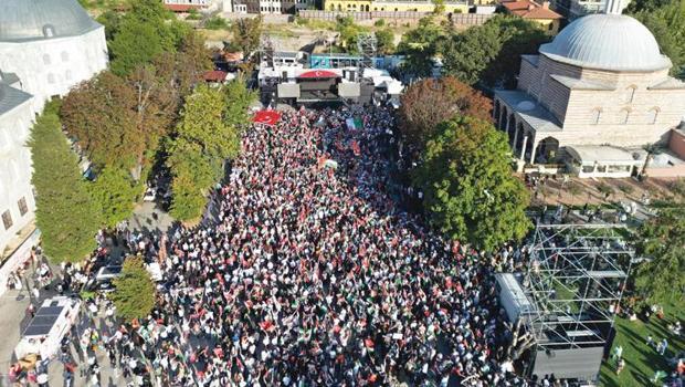 Ayasofya’da Filistin’e destek mitingi