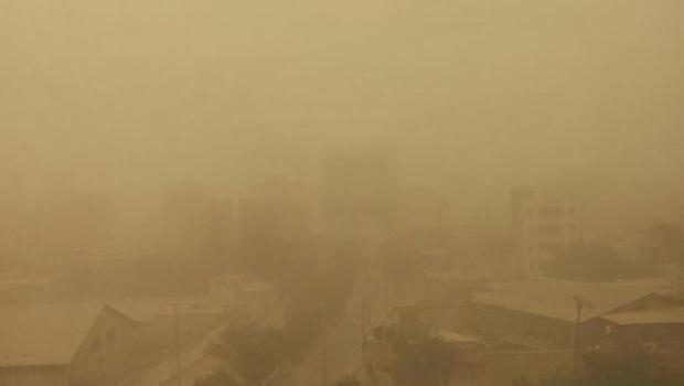 İran'da kum fırtınası: 1362 kişi hastanelik oldu