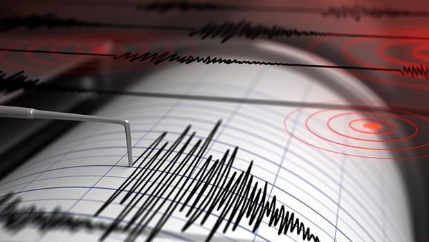 Antalya'da 4.1 ve 4.2 büyüklüğünde iki deprem