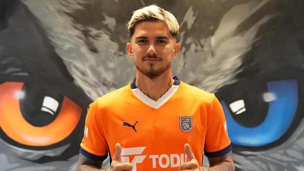 Başakşehir, Berat Özdemir transferini duyurdu!