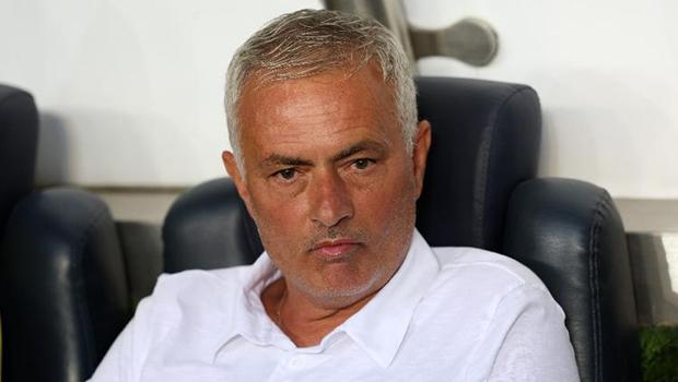 Fenerbahçe'de Jose Mourinho kariyerinde kötü bir ilk yaşadı