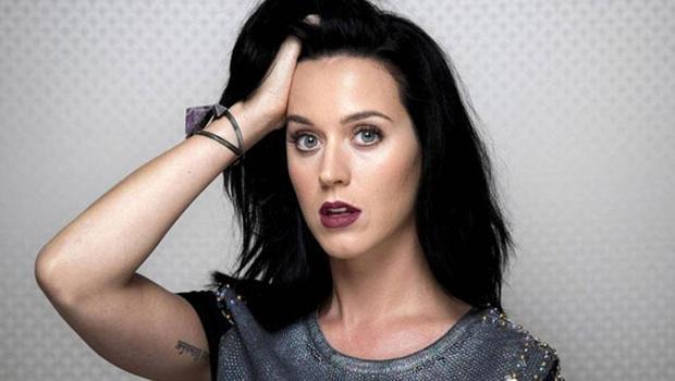 Ünlü şarkıcı Katy Perry’e inceleme başlatıldı