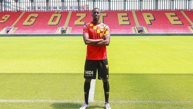 Göztepe, Malcom Bokele'yi transfer etti