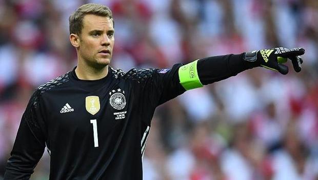 Alman kaleci Manuel Neuer, milli takımı bıraktı