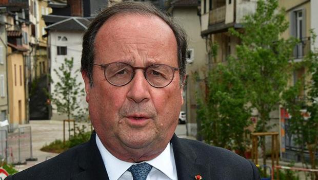 Fransa'nın eski Cumhurbaşkanı Hollande, Macron'u eleştirdi