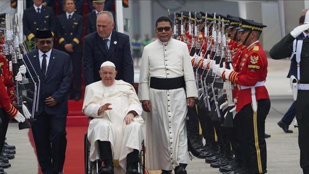 Papa Franciscus'tan kapsamlı Güney Doğu Asya turu