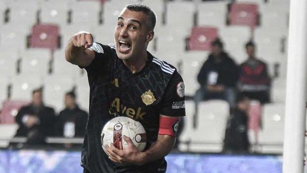 43 yaşındaki Murat Uluç rekora doymuyor! TFF 2. Lig'de gol atan en yaşlı futbolcu...