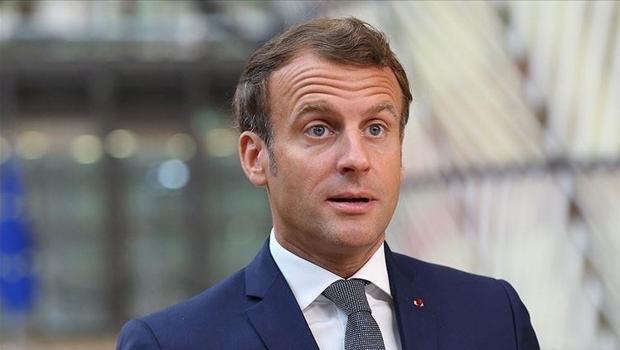 Macron'a eleştiriler devam ediyor...