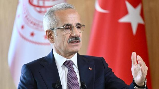 Bakan Uraloğlu'ndan açıklama: Rize-Artvin Havalimanı’nda 2 milyon 400 bine yakın yolcu seyahat etti