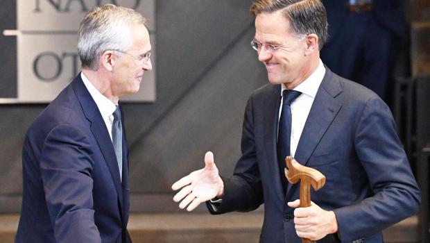 NATO’nun dümenine Mark Rutte geçti