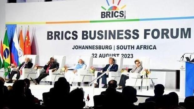 Rusya Dışişleri Bakanlığı'ndan BRICS açıklaması: Ankara'nın isteğine saygı duyuyoruz