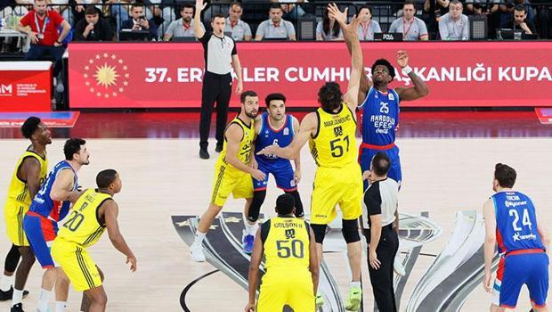 Euroleague'de Türk derbisi: Anadolu Efes-Fenerbahçe Beko