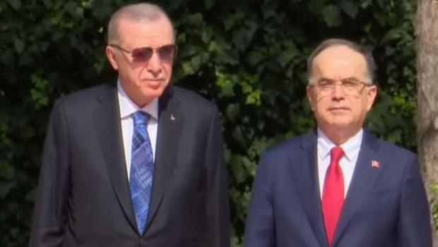 Cumhurbaşkanı Erdoğan Arnavutluk'ta: Resmi törenle karşılandı