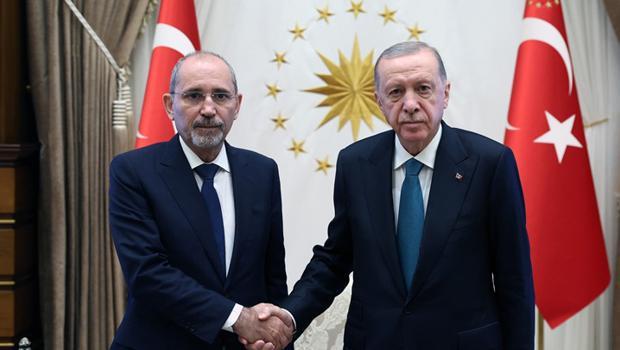 Cumhurbaşkanı Erdoğan, Ürdün Dışişleri Bakanı Safedi ile bir araya geldi