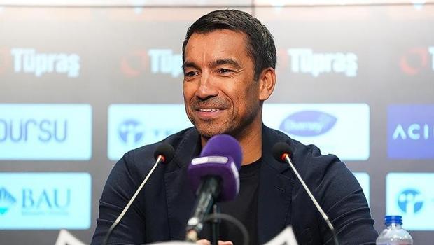 Bronckhorst: Süper Lig’in en iyi kadrosuna sahibiz