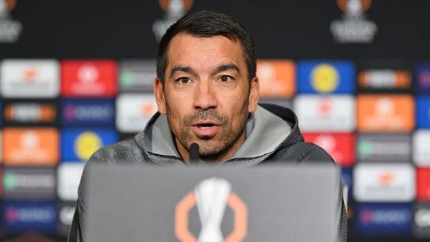 Giovanni van Bronckhorst'tan kaleci ve Galatasaray derbisi sözleri