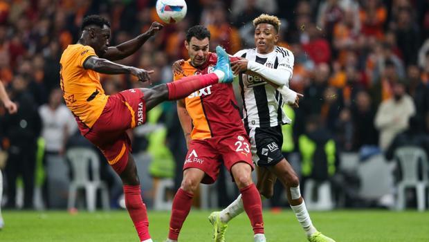 Galatasaray - Beşiktaş derbisinden ekranlara yansımayan görüntüler