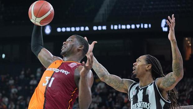 Basketbolda derbiyi Galatasaray kazandı! Beşiktaş Fibabanka...