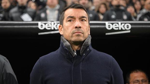 Giovanni van Bronckhorst'tan yenilgi sonrası açıklama: Sorumluluk hissediyorum