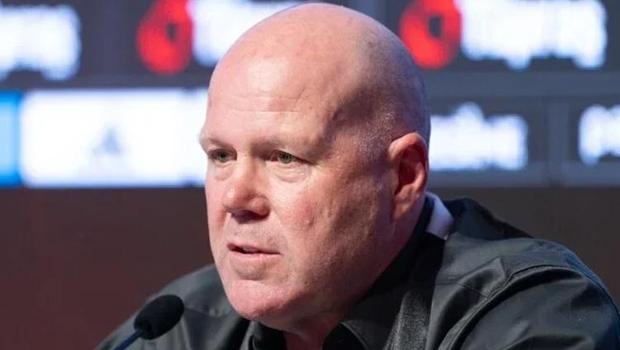 Brad Friedel: Asla komisyon almadım, Bronckhorst’un işine karışmadım