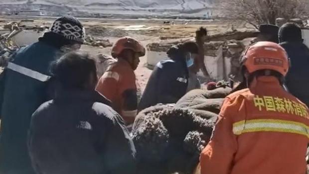 Çin'in Tibet bölgesinde 1200'den fazla artçı sarsıntı