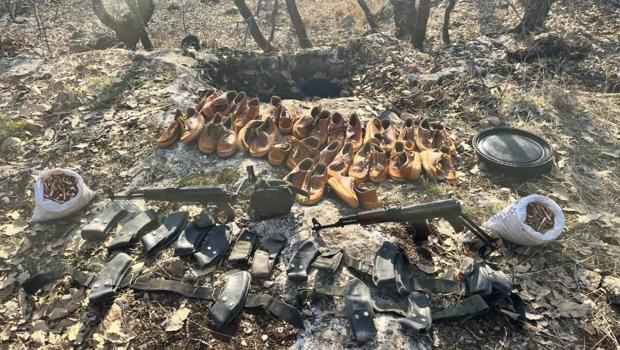Diyarbakır’da toprağa gömülü silah ve mühimmat ele geçirildi