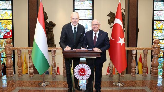 Bakan Güler, Macar mevkidaşı Bobrovniczky ile görüştü