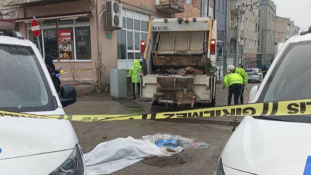 Korkunç olay: Çöp kamyonunun altında kalan vatandaş hayatını kaybetti