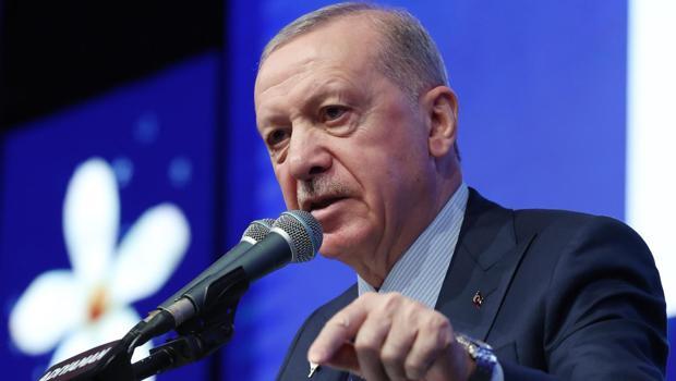Erdoğan'dan diplomasi trafiği: Malezya, Endonezya ve Pakistan'a gidecek