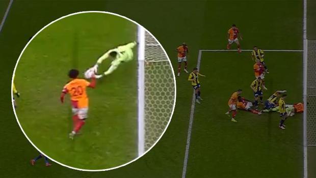 Muslera'dan Galatasaray - Fenerbahçe derbisine damga vuran kurtarış! 67. dakikada nefesler tutuldu