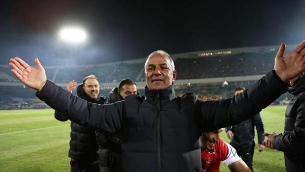 İsmail Kartal, İran'da ayın teknik direktörü seçildi!