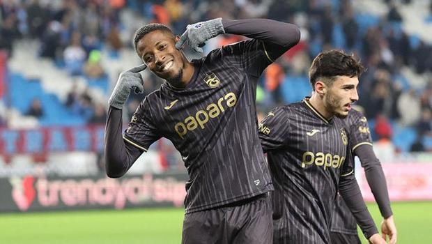 Trabzonspor'un golcüsü Banza katkı vermeye devam ediyor