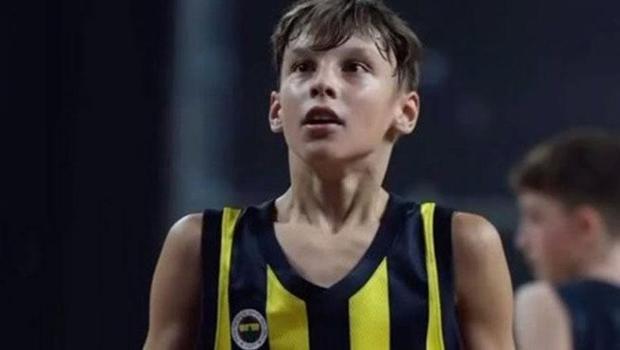 Fenerbahçeli küçük Jasikevicius Balıkesir'de parkede