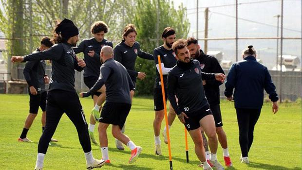 Çimentaş Elazığspor, 1. Lig hedefiyle son iki maçına çıkacak