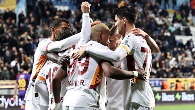 Galatasaray ile Sivasspor sahada, 6 takım takipte!
