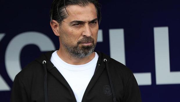 Çaykur Rizespor Teknik Direktörü İlhan Palut: 'Yarış tüm hızıyla devam ediyor'