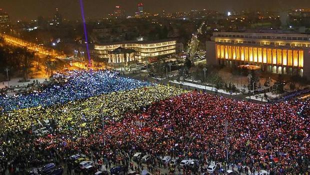 Romanya'da istifa eden Başbakan Ciolacu'nun yerine İçişleri Bakanı getirildi