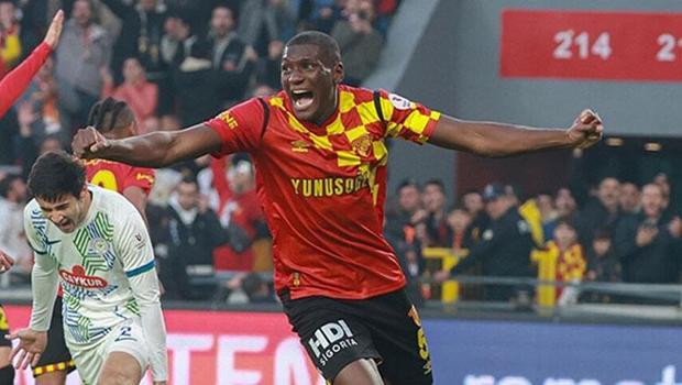 Göztepe'de Heliton'la yola devam!