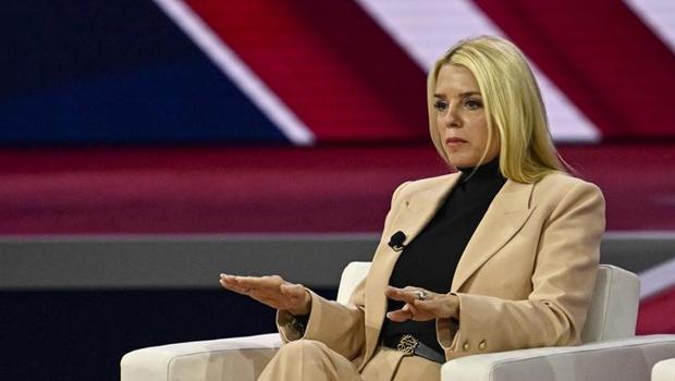 ABD'li Bakandan 'Epstein' itirafı: Binlerce çocuk istismarı videosu var