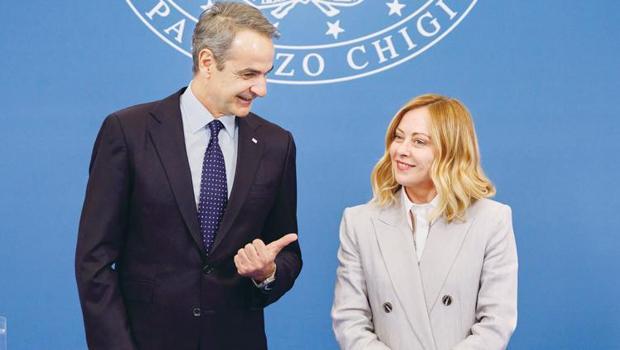 Miçotakis Avrupa’da Türkiye konuştu