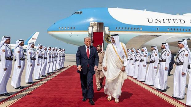 Trump'a Katar'da görkemli karşılama: 200 milyar dolarlık 'tarihi' anlaşma imzalandı