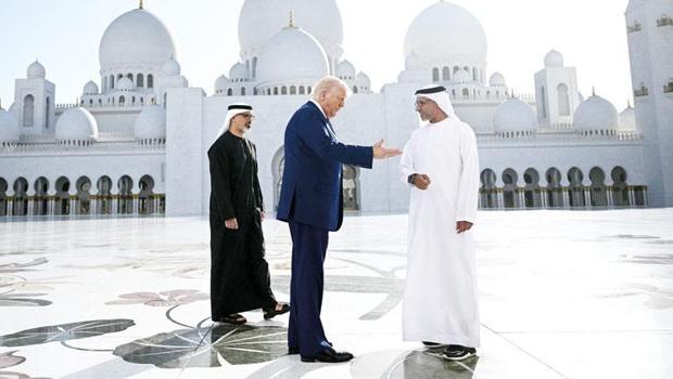 Körfez turu Trump’ın yüzünü güldürdü