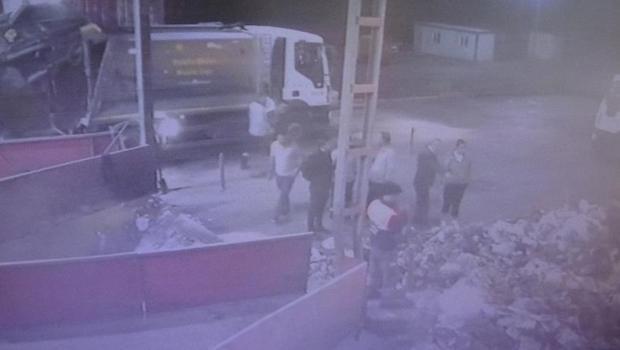 Annesinden hatıra kalan kolye, yanlışlıkla çöpe atıldı! 7 ton çöpün içinde bulundu