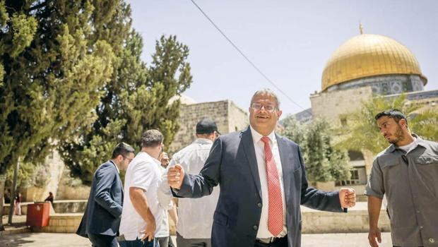 İsrailli aşırıcı Ben-Gvir tepki çekti... Bin kişiyle El Aksa’yı bastı