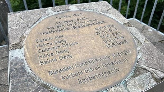 Almanya'daki Solingen faciasında yaşamını yitirenler için Dışişleri Bakanlığından anma mesajı