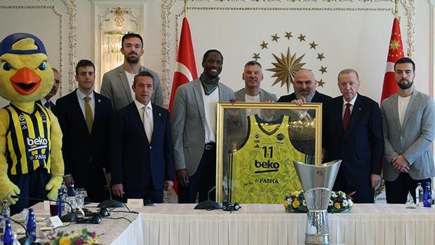 Cumhurbaşkanı Erdoğan, Fenerbahçe heyetini kabul etti!