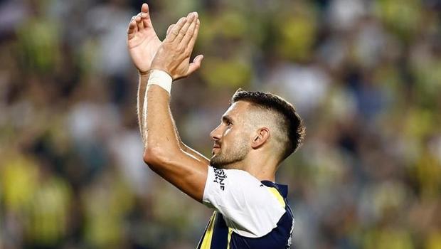 Dusan Tadic, Fenerbahçe'ye veda etti: 'Kalbimde her zaman ayrı bir yer tutacak!'